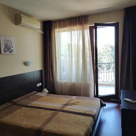 Golden Sands Apartment Golden Sands